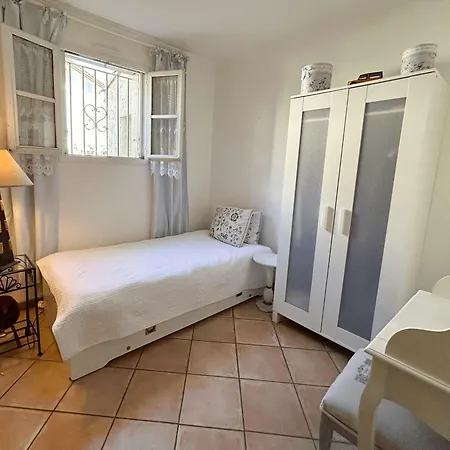 Duplex Climatise Avec Terrasses Et Parking A Port - Fr-1-868-28 *